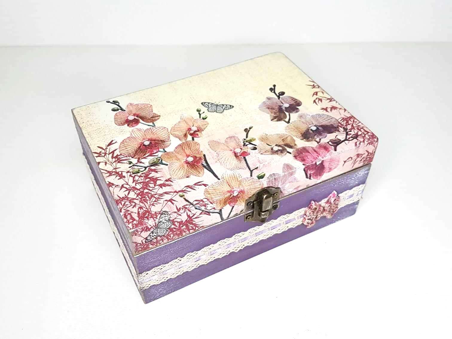 kouti-mov-loyloydia-romantiko-6