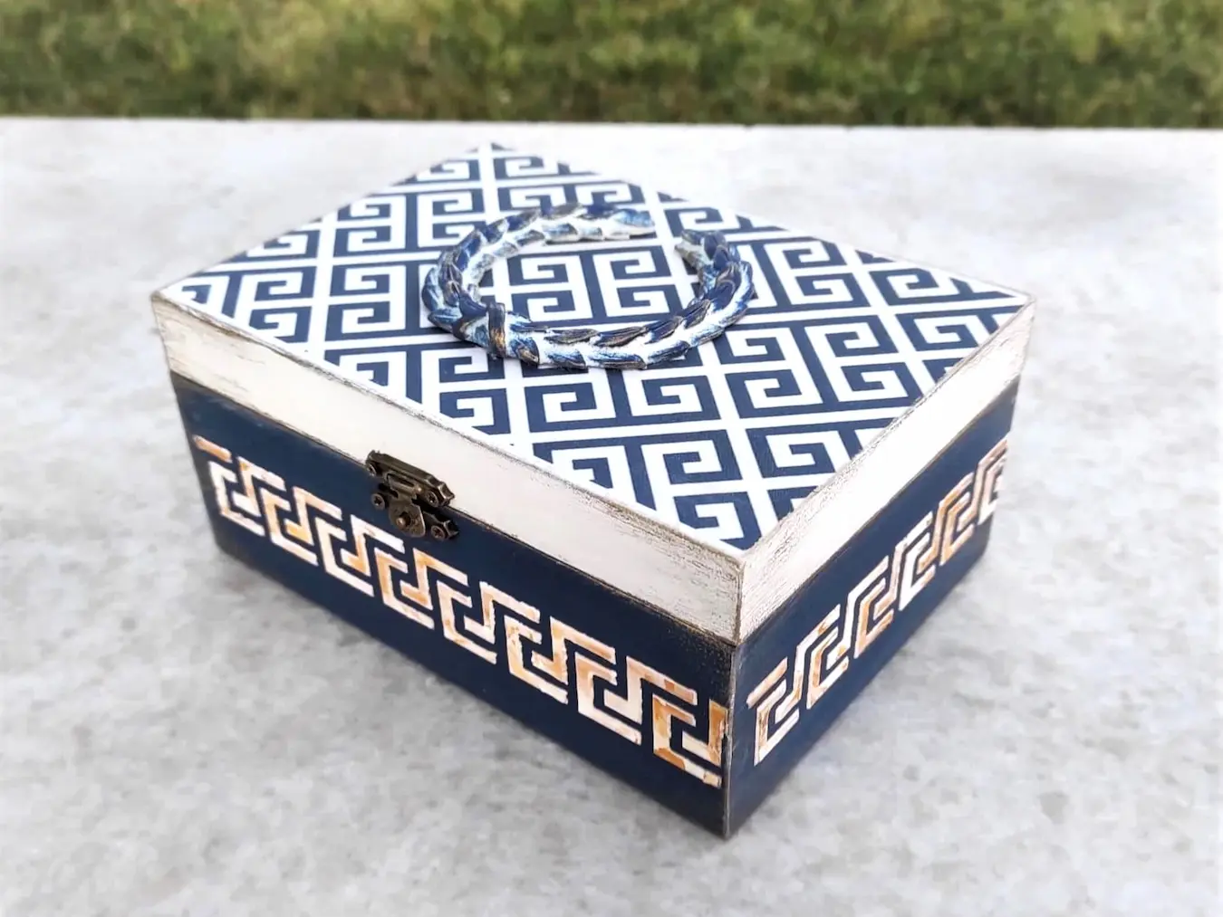 greek-key-meander-keepsake-box-decor-luxury-2